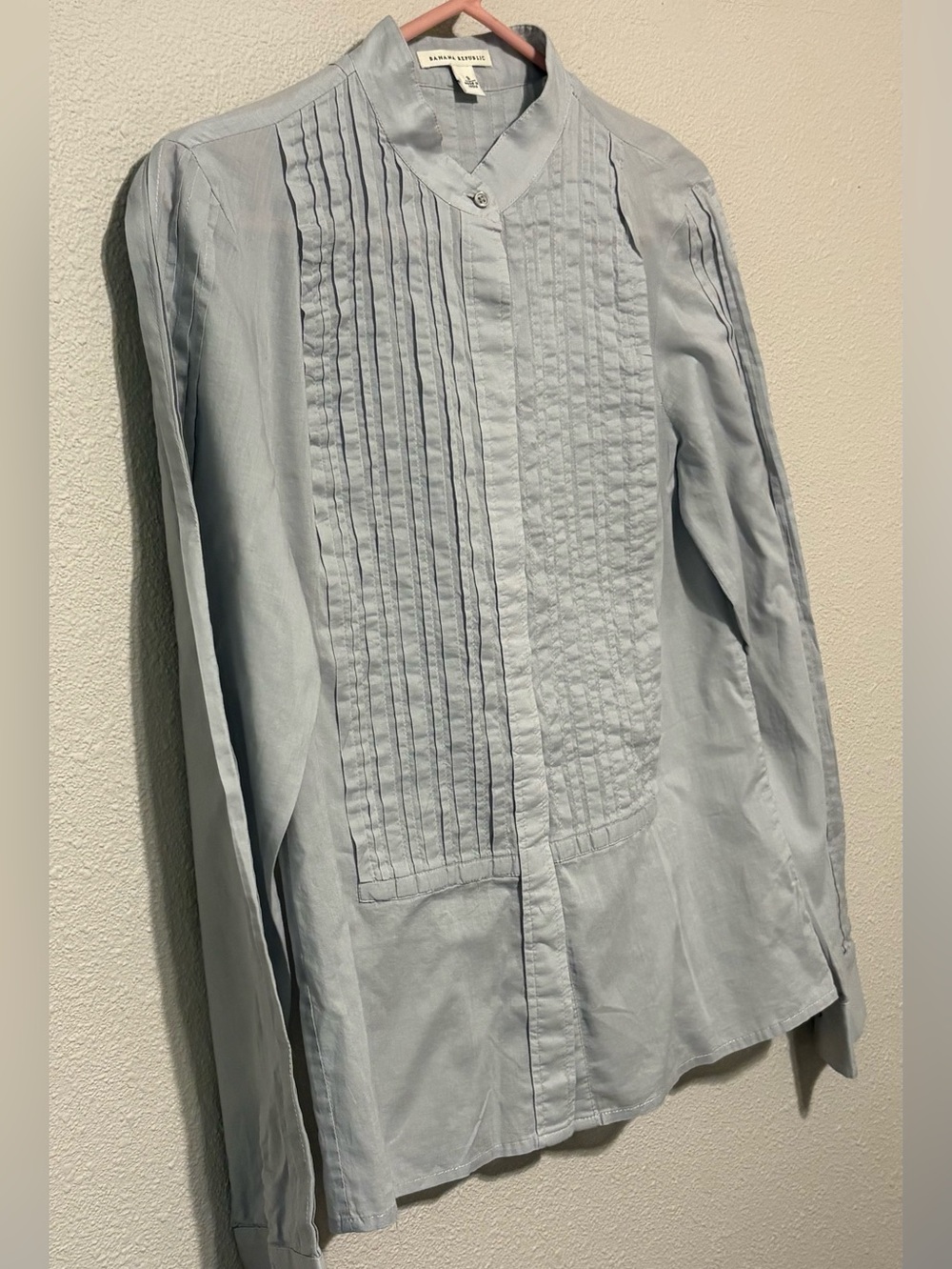 Banana Republic Gray Pleated Front Dress Shirt